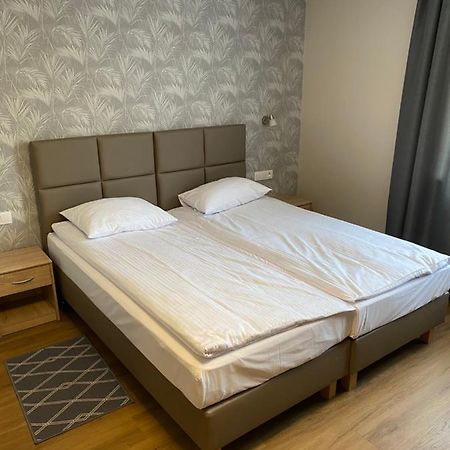 Bed and Breakfast Gracja Warszawa Zewnętrze zdjęcie